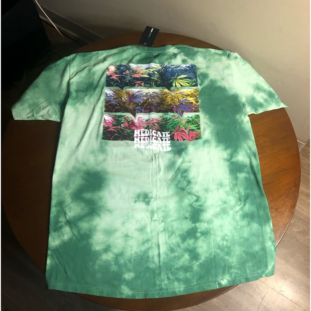 Fashion Nova Medicate Weed Short Sleeve Tee - Green/Combo Size XXL - Picture 3 of 10